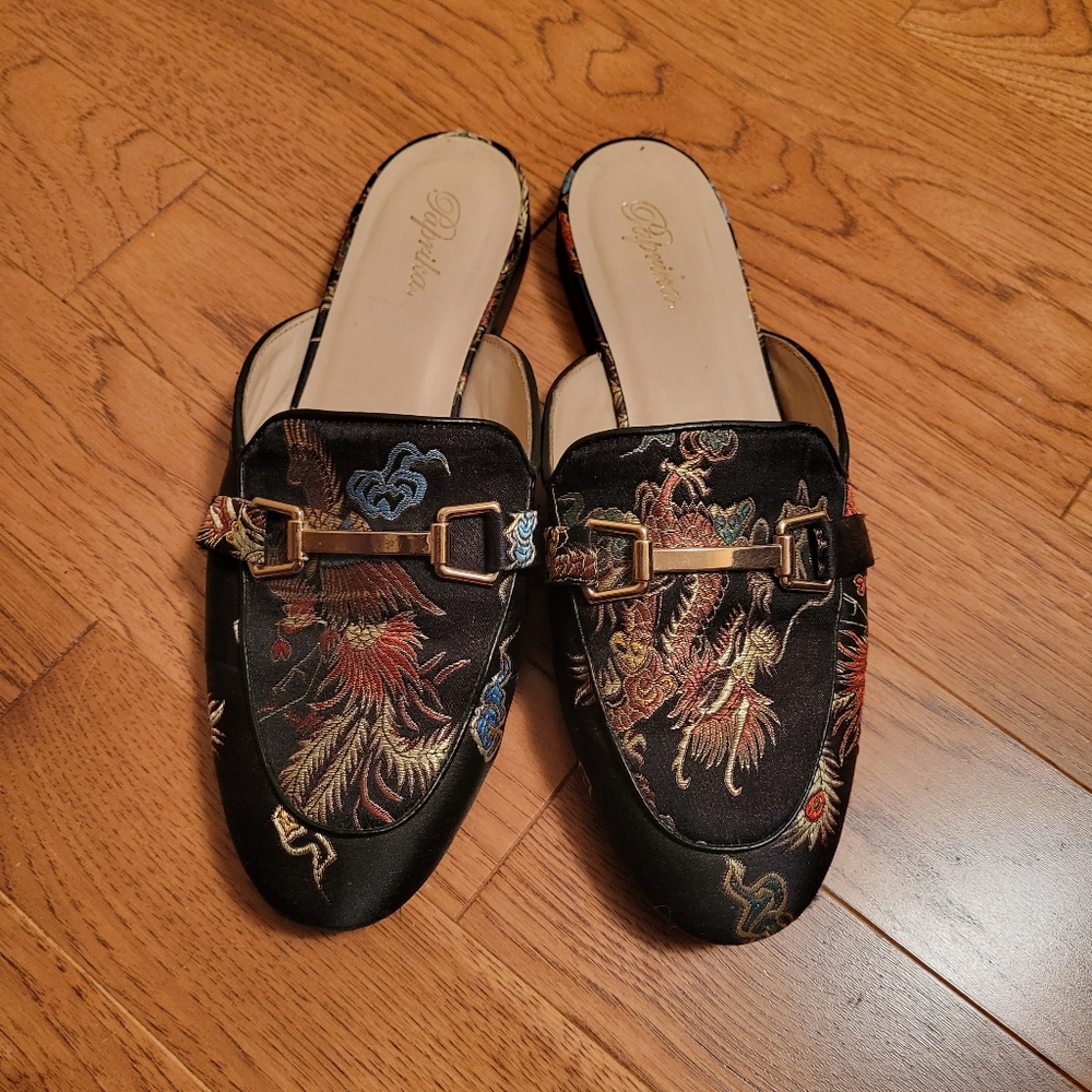 Gold Detail Embroidered Loafer Slipper